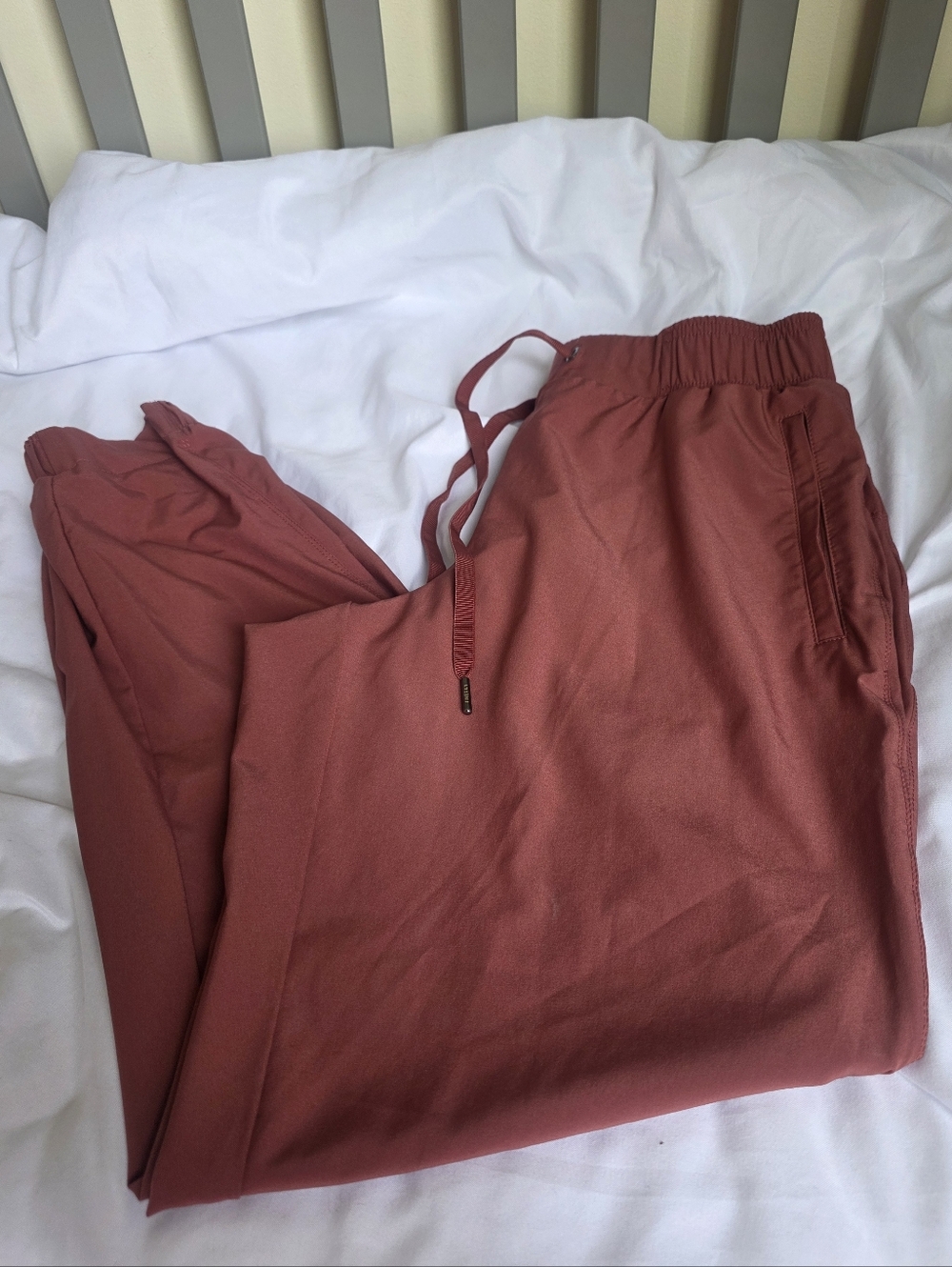 Freely Rust Red Womens Athletic Joggers With Zipper Pockets Size Small